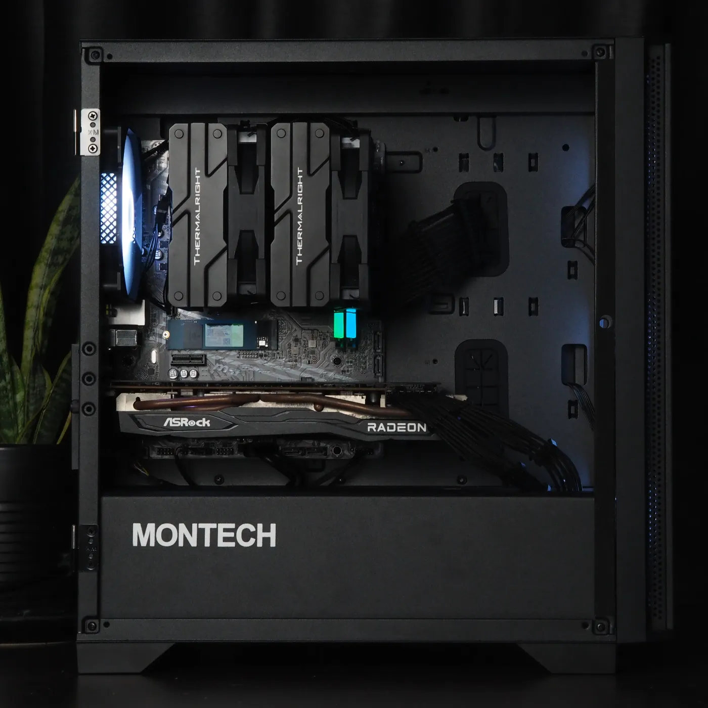 Build 28 — photo 3