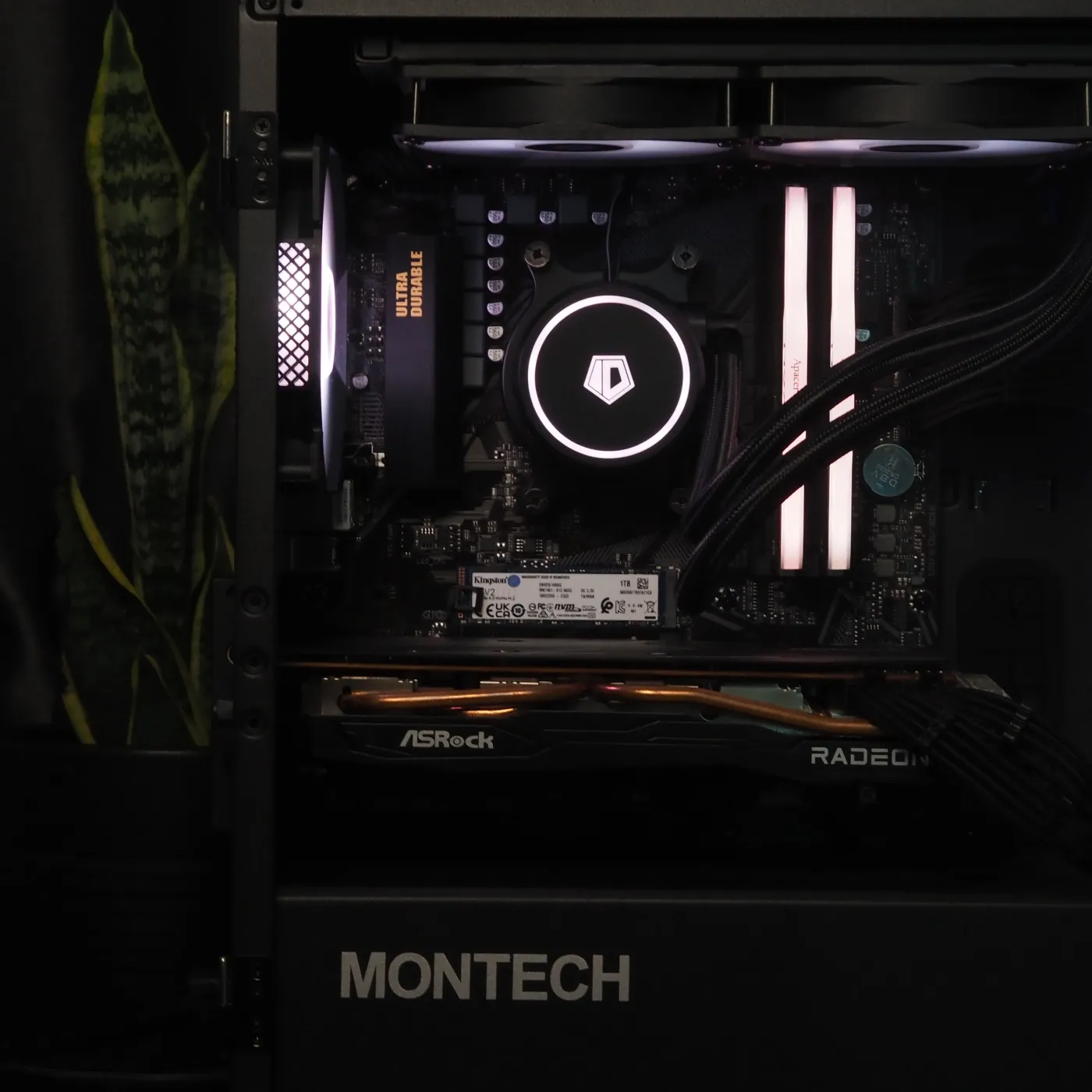 Build 32 — photo 4