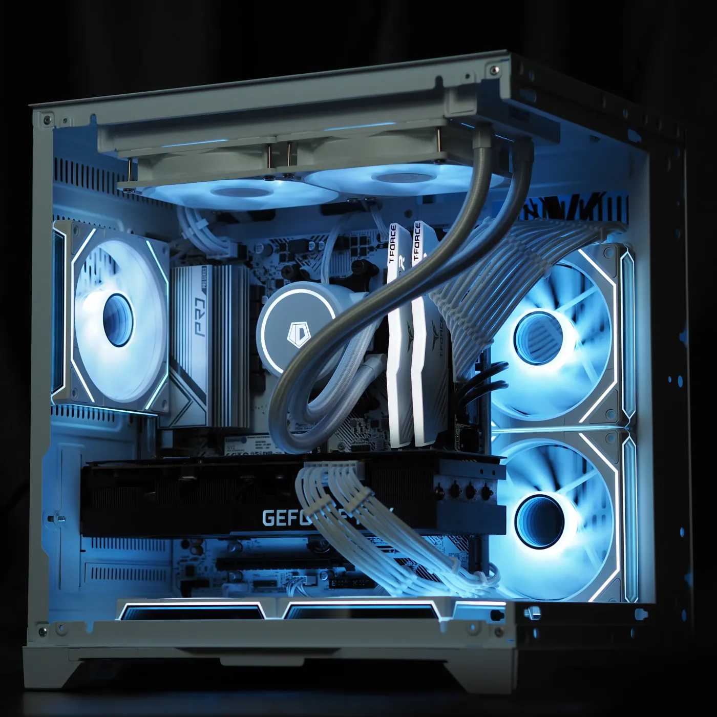 Build 35 — photo 3